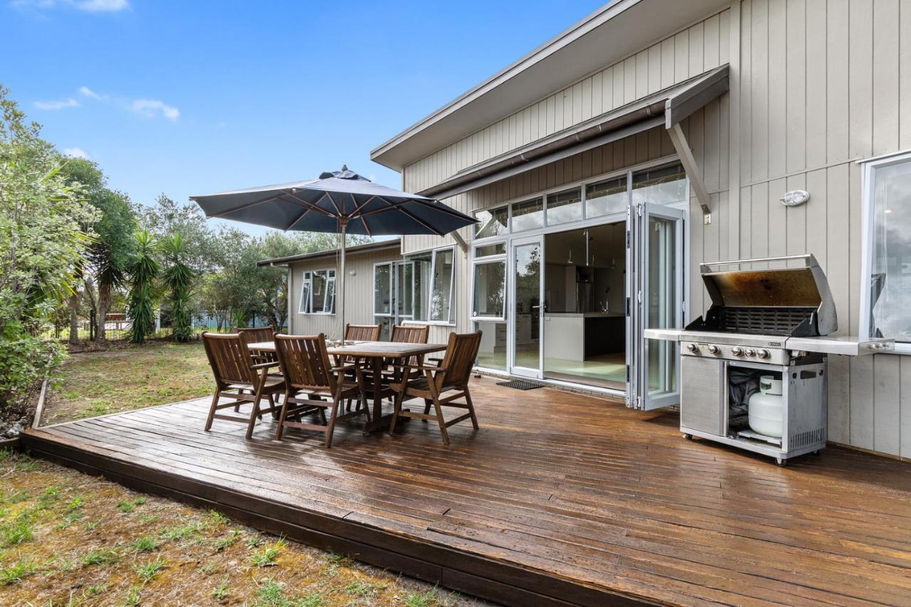 Restful Ruakaka - Ruakaka Holiday Home Exterior photo